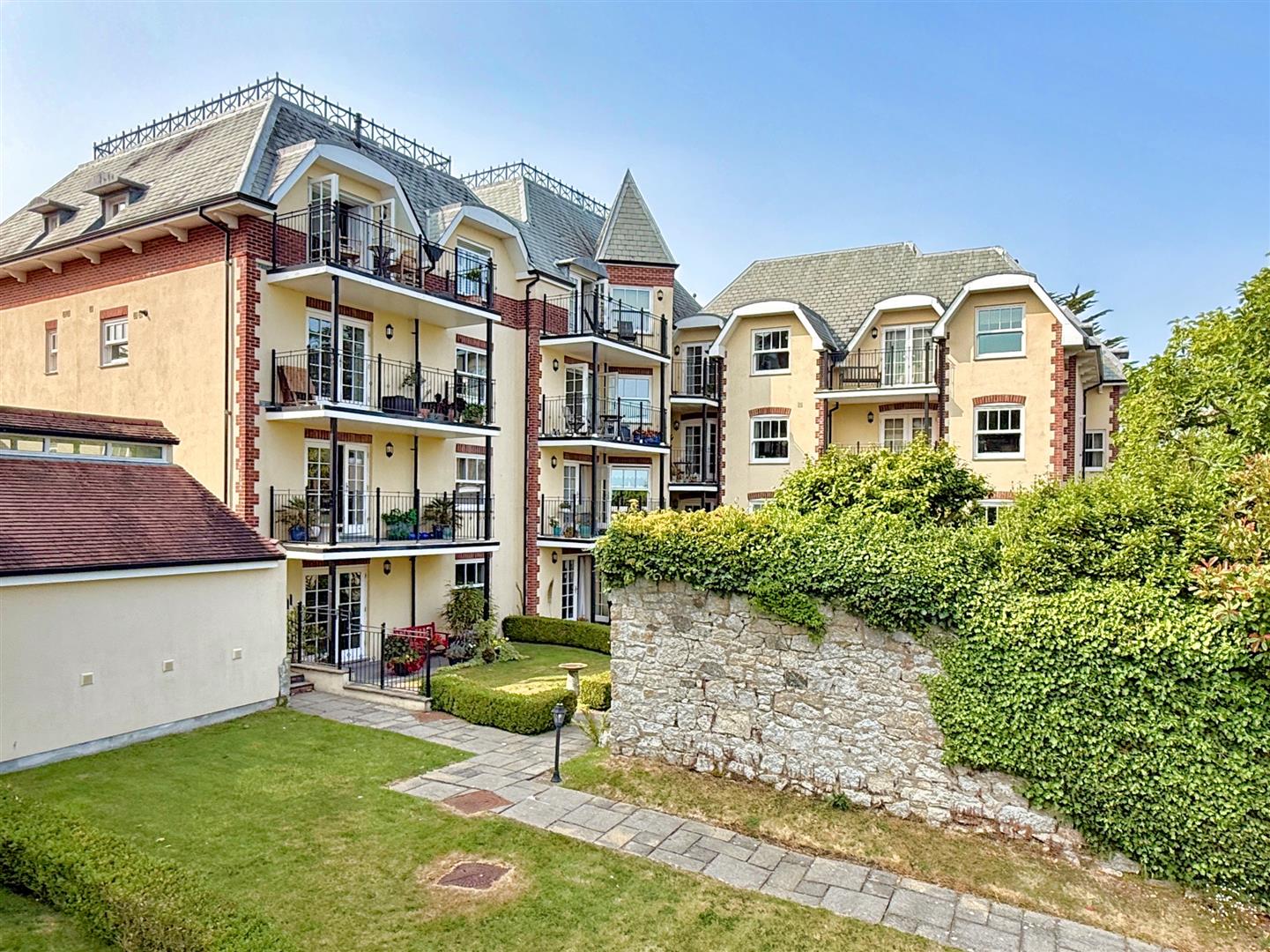 Sea View Court, Sea View Road, Falmouth
